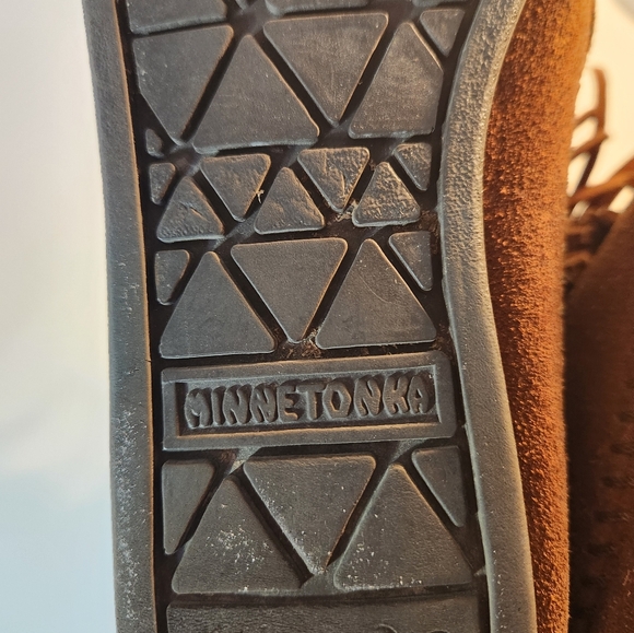 Minnetonka Moccasins 292 - Women's High Top Fringe Boot - Dusty Brown Suede - Picture 9 of 15